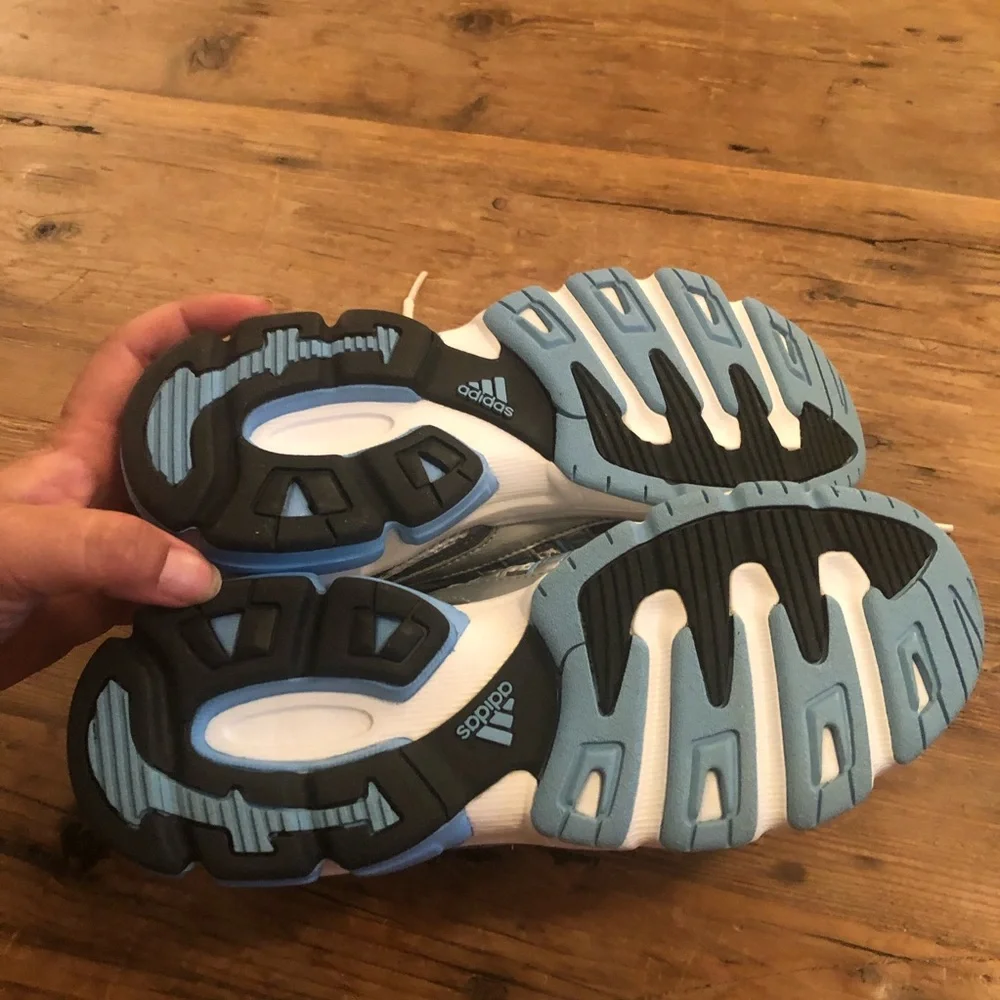 NWT Adidas Light Blue Viper Cushion Running Shoe, Size 6